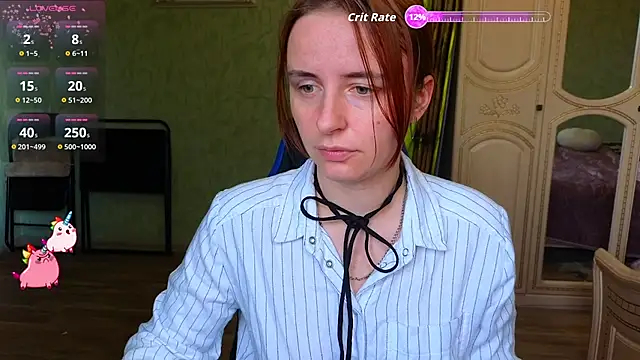 Snapshot of DanaMartina chatting on 10.12.25 DanaMartina online show from 10.12.25