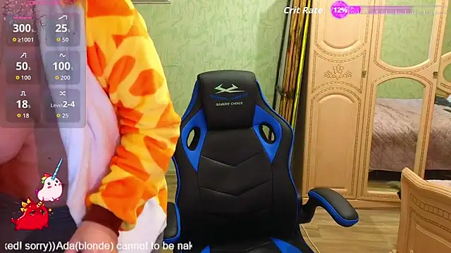 Snapshot of DanaMartina chatting on 10.15.25 DanaMartina online show from 10.15.25