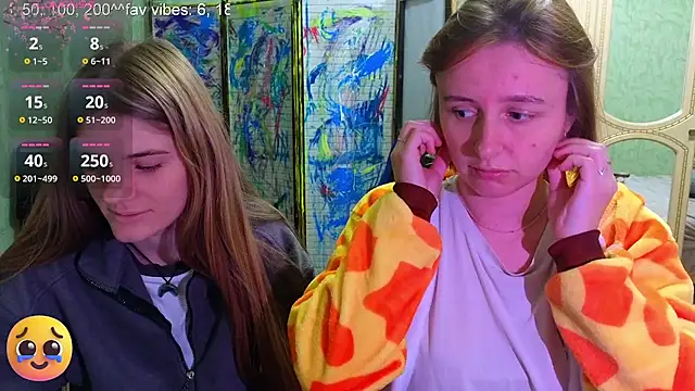 Snapshot of DanaMartina chatting on 11.05.25 DanaMartina online show from 11.05.25