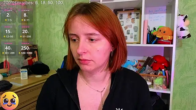 Snapshot of DanaMartina chatting on 11.13.25 DanaMartina online show from 11.13.25