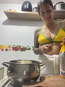 IsabellaVegaa online show from 12.15.24