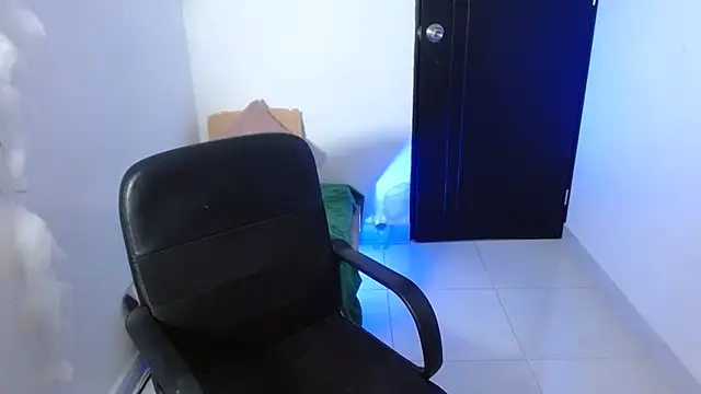 IsabellaVegaa online show from 01.22.25