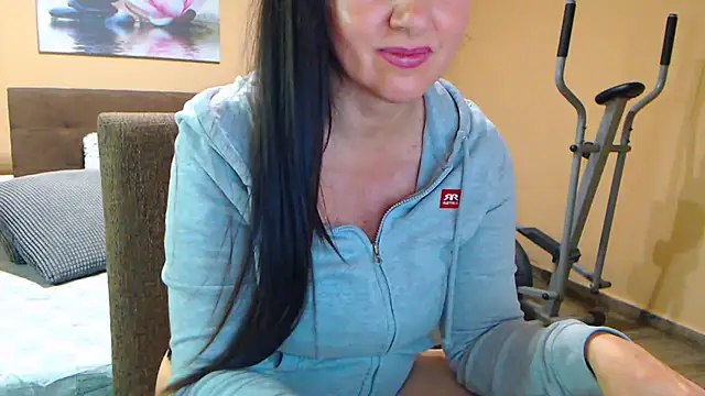 Snapshot of Gia888888 chatting on 12.15.24 Gia888888 online show from 12.15.24