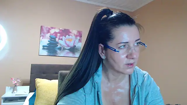 Snapshot of Gia888888 chatting on 01.27.25 Gia888888 online show from 01.27.25