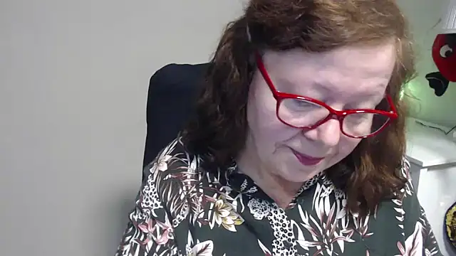 Adelewildx online show from 03.20.25