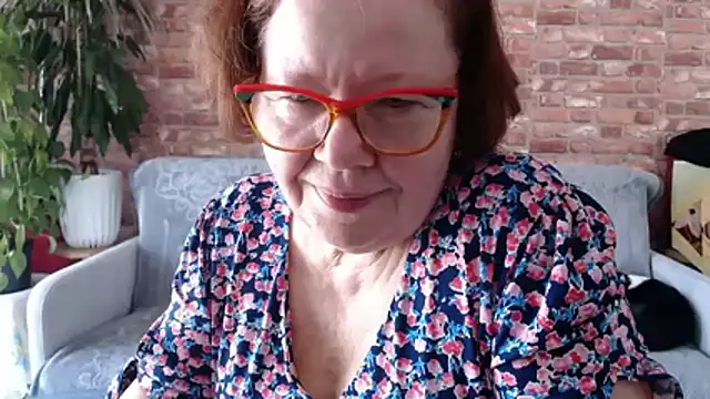 Adelewildx online show from 04.22.26