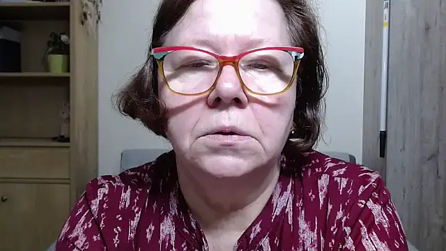 Snapshot of Adelewildx chatting on 04.30.26 Adelewildx online show from 04.30.26