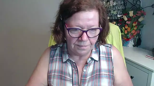 Snapshot of Adelewildx chatting on 05.05.26 Adelewildx online show from 05.05.26