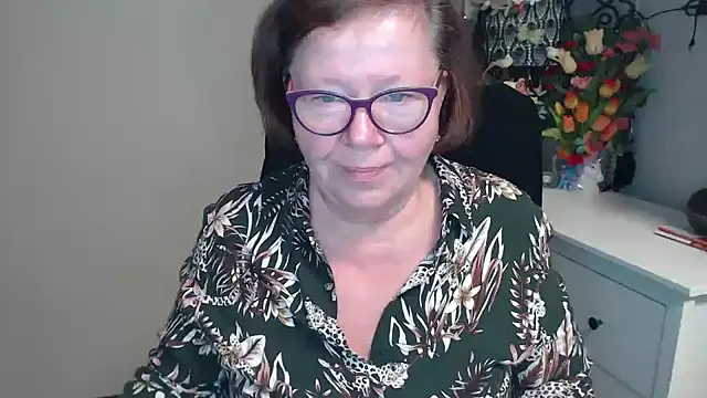 Snapshot of Adelewildx chatting on 05.12.26 Adelewildx online show from 05.12.26