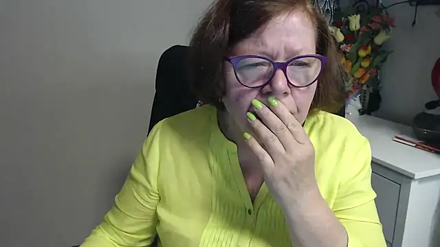 Snapshot of Adelewildx chatting on 05.14.26 Adelewildx online show from 05.14.26