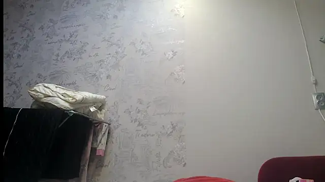 Snapshot of alisacucumber chatting on 12.14.24 alisacucumber online show from 12.14.24