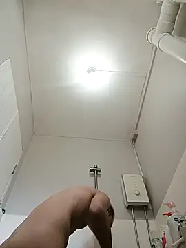 Snapshot of assluv1909 chatting on 11.15.25 assluv1909 online show from 11.15.25