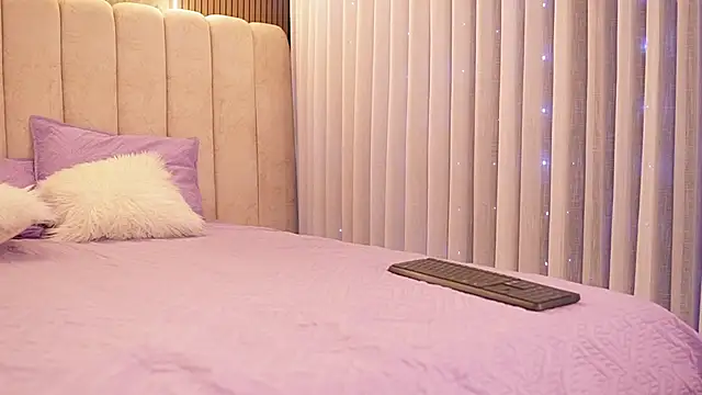 emyli sw  online show from 12.23.25