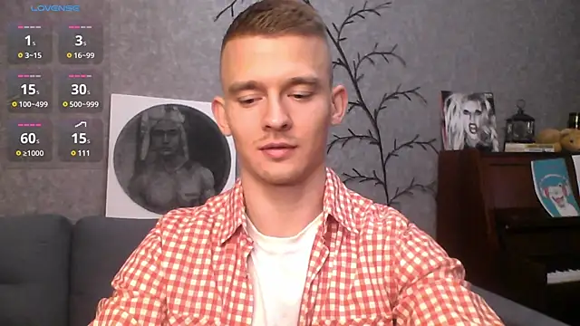 Snapshot of Marvelboy_ chatting on 12.20.24 Marvelboy  online show from 12.20.24