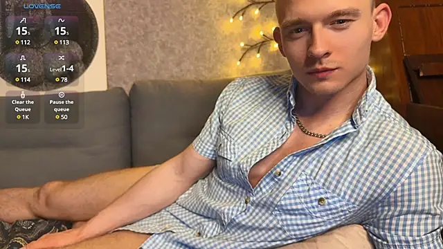 Snapshot of Marvelboy_ chatting on 02.07.25 Marvelboy  online show from 02.07.25