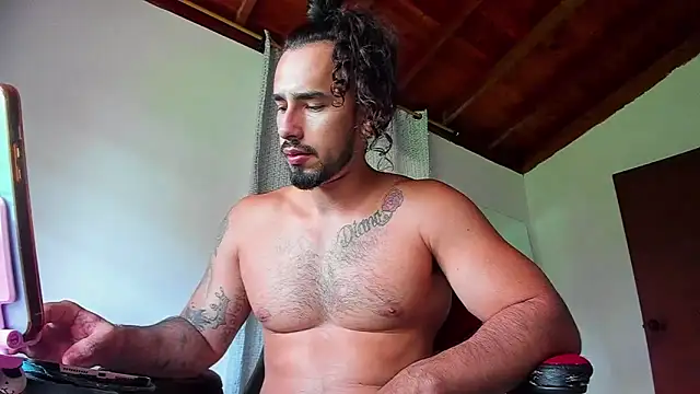 Snapshot of Baky_sexy chatting on 11.11.25 Baky sexy online show from 11.11.25