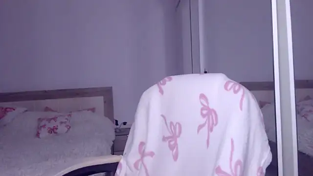 RachelVegas online show from 09.18.25