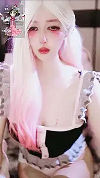 Snapshot of candy_cola chatting on 02.21.26 candy cola online show from 02.21.26