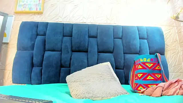 Rebecca Mitchell online show from 01.18.25