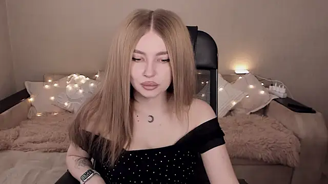 ViolettaLopez online show from 02.15.25