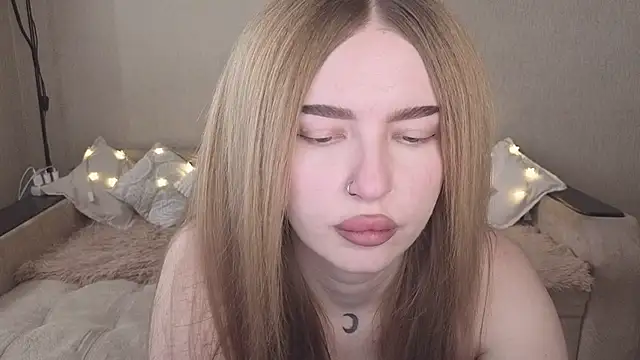 ViolettaLopez online show from 11.25.25