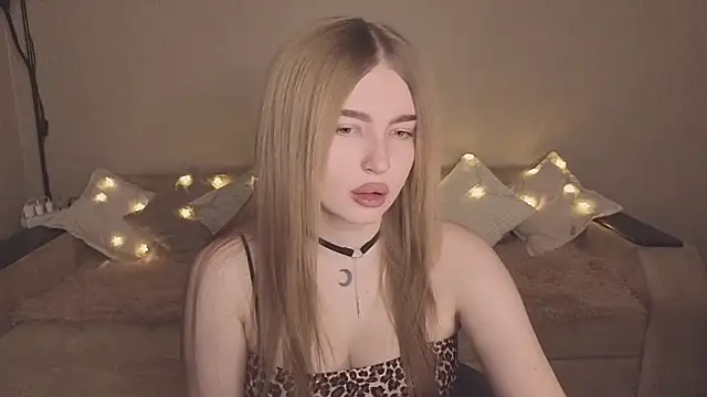 ViolettaLopez online show from 11.29.25