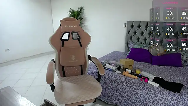 ashley morgan 18 online show from 01.15.25