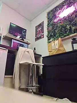 Nathotsexy1 online show from 12.31.24