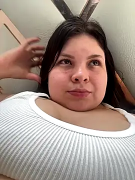 AshlyRouse online show from 12.18.25