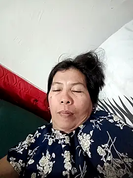 Snapshot of TropicalFlower chatting on 02.28.25 TropicalFlower online show from 02.28.25