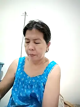 Snapshot of TropicalFlower chatting on 03.10.25 TropicalFlower online show from 03.10.25