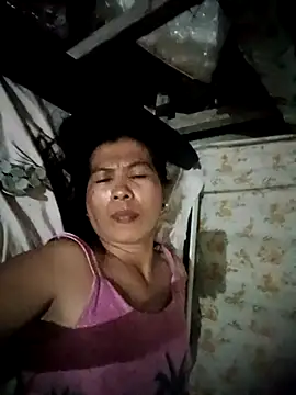 Snapshot of TropicalFlower chatting on 03.21.25 TropicalFlower online show from 03.21.25