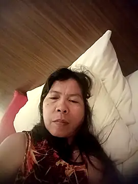 Snapshot of TropicalFlower chatting on 09.18.25 TropicalFlower online show from 09.18.25