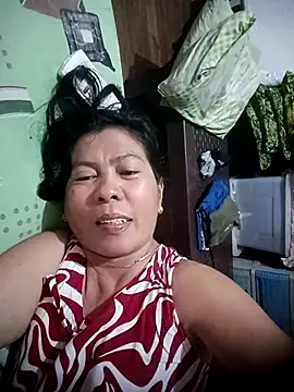 Snapshot of TropicalFlower chatting on 09.22.25 TropicalFlower online show from 09.22.25