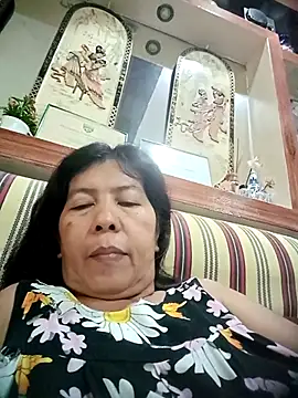 Snapshot of TropicalFlower chatting on 10.14.25 TropicalFlower online show from 10.14.25