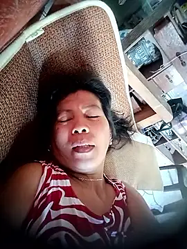 Snapshot of TropicalFlower chatting on 10.22.25 TropicalFlower online show from 10.22.25