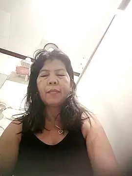 Snapshot of TropicalFlower chatting on 10.23.25 TropicalFlower online show from 10.23.25