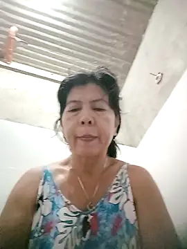 Snapshot of TropicalFlower chatting on 10.26.25 TropicalFlower online show from 10.26.25