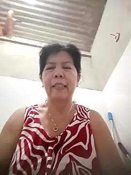 Snapshot of TropicalFlower chatting on 10.29.25 TropicalFlower online show from 10.29.25