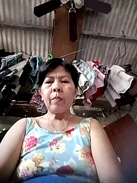 Snapshot of TropicalFlower chatting on 10.31.25 TropicalFlower online show from 10.31.25