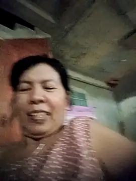 Snapshot of TropicalFlower chatting on 11.02.25 TropicalFlower online show from 11.02.25