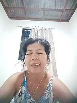 Snapshot of TropicalFlower chatting on 11.14.25 TropicalFlower online show from 11.14.25