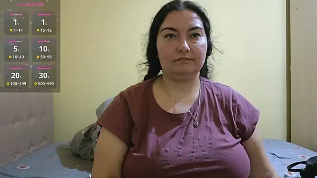 BBW MILF 4U online show from 02.05.25