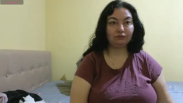 BBW MILF 4U online show from 02.06.25