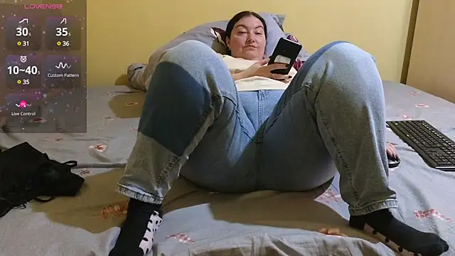 BBW MILF 4U online show from 02.10.25