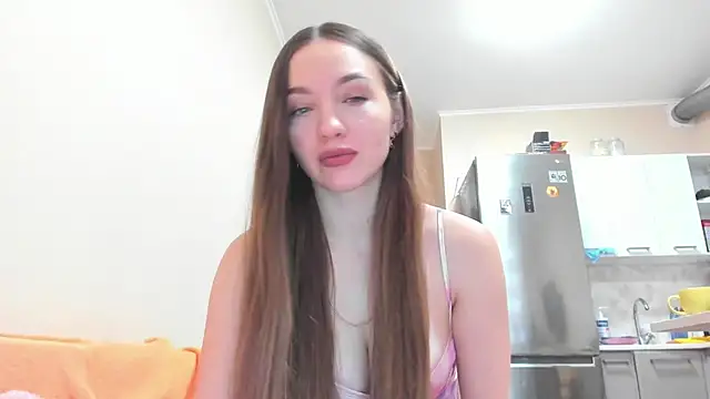 Snapshot of Naughty_Molly chatting on 01.06.25 Naughty Molly online show from 01.06.25