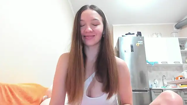 Snapshot of Naughty_Molly chatting on 11.07.25 Naughty Molly online show from 11.07.25