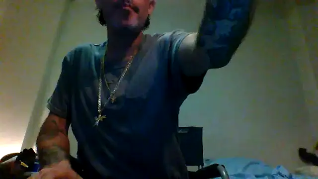 Snapshot of thefire420 chatting on 01.24.25 thefire420 online show from 01.24.25