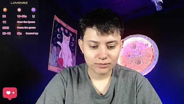 girl intense444 online show from 11.17.25