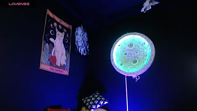 girl intense444 online show from 12.04.25